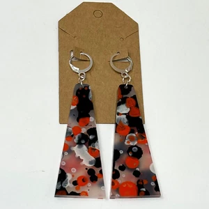 Pendientes Naranja Negro Blanco Halloween Geométrico Trapeciodo Acrílico Tono Plata - Imagen 1 de 6