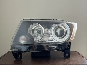 Jeep Grand Cherokee Headlight SRT 2012 2013 Xenon HID Left LH OEM Driver - Picture 1 of 10