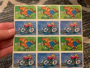 VINTAGE! 1985 Scholastic Inc 12 Stickers 6 Squirrels on Skates & 6 Child Biking - Picture 1 of 5