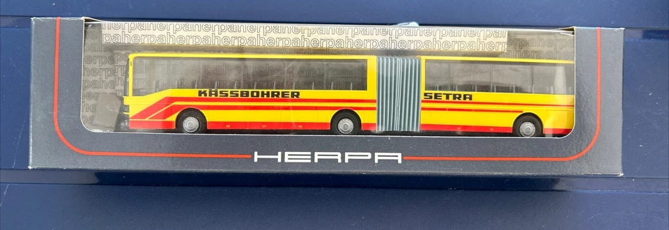 1 87 Kässbohrer-setra SG 221 UL Herpa