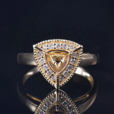 Vintage Triangle Cut 6MM Natural Diamond Semi Mount Ring Setting 14K Yellow Gold - Image 1 of 4