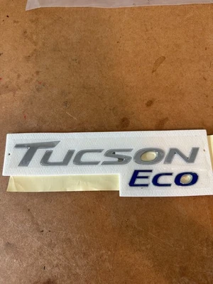 Nuevo logotipo emblema puerta levadiza trasera Hyundai Tucson Eco 2015 a 2018 OEM 86333 D3000 Foto 1 de 3