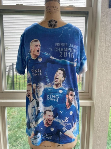 Vintage 2016 Leicester City Premier League Champions Soccer T-Shirt Size Adult M Cover