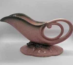 VTG Hull Pottery W10-11” Woodland Style ROYAL Cornucopia Gloss Pink Black Vase - Picture 1 of 8