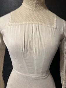 Camicia antica donna vittoriana/edoardiana trasparente all'uncinetto beige collo alto - Foto 1 di 13