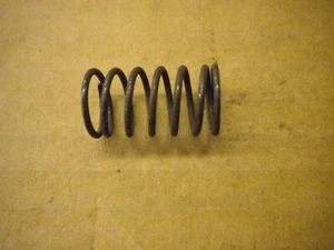 NOS External Oil Filter Plunger Spring 26002-86 Harley Sportster XL '86-'90 - Picture 1 of 2