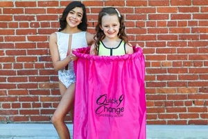 Portable Pop Up Hot Pink Dressing Room - Picture 1 of 2