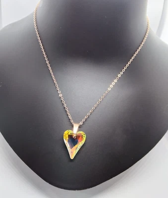 Collar Volcán Rosalina Corazón Salvaje Facetado 17mm Dama de honor Regalo Titanio Acero Foto 1 de 4