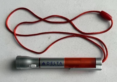 Pluma y linterna de tinta promocionales Delta Airlines Foto 1 de 2