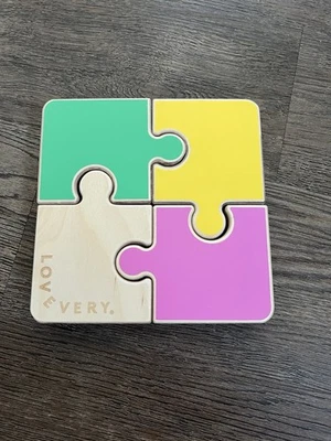 Lovevery Chunky Wooden Jigsaw Puzzle From “The Companion” Play Kit 22-24 months - Image 1 of 2