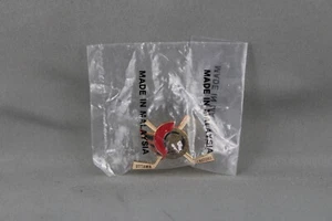 Ottawa Senators Pin (VTG) - Original Logo with Crossed Stick - Stamped Pin - Picture 1 of 3