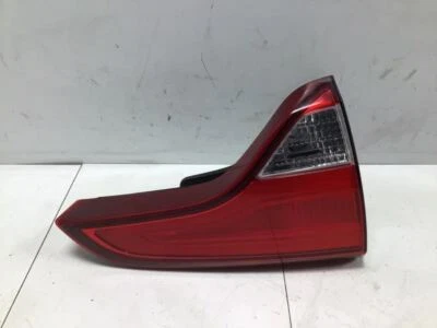 KIA SORENTO EX 2014 2015 TAPA TRASERA IZQUIERDA MONTADA LUZ TRASERA INCANDESCENTE Foto 1 de 4