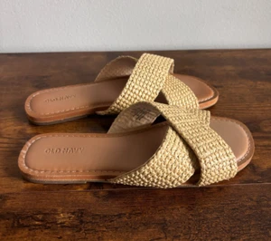 Old Navy Raffia Tan Woven Straw Criss Cross Slip On Sandal Size 7 - Picture 1 of 7