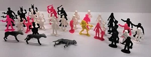 Vintage 1970s Tim Mee Galaxy Laser Space Team Astronauts Aliens Plastic Figures - Picture 1 of 8