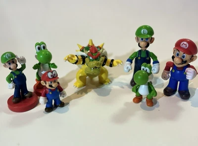 Lot of 7 Nintendo Mario figures - Bowser Luigi Yoshi - Image 1 of 4