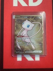 Tarjeta promocional 2023 Mew ex 205/165 escarlata y violeta 151 UPC metal dorado casi nueva - Imagen 1 de 2