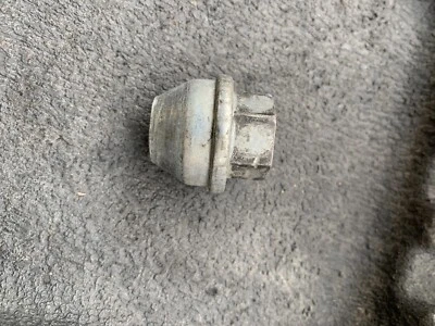 2004-2014 Ford F150 Expedition 6-LUG FACTORY 14x2.0 mm LUG NUT - Image 1 of 4