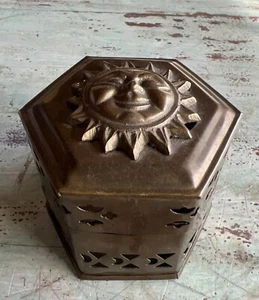 Vintage Sun Face Solid Brass Potpourri Incense Holder, Trinket Box Made In India - Picture 1 of 9