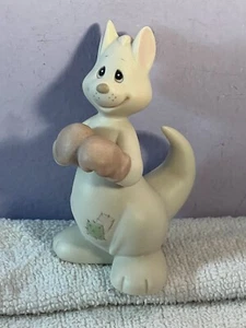 Precious moments figurine Kangaroo Put A Little Punch in Your Bday EX8477 - Picture 1 of 8