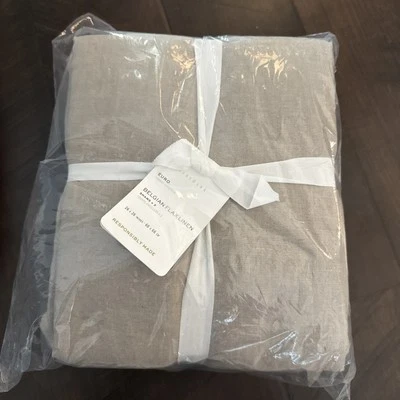 NUEVO CON ETIQUETAS Juego de 2 Fundas de Lino Cerámica Granero Euro Belga Euro 26" x 26" Lino Oscuro Foto 1 de 3