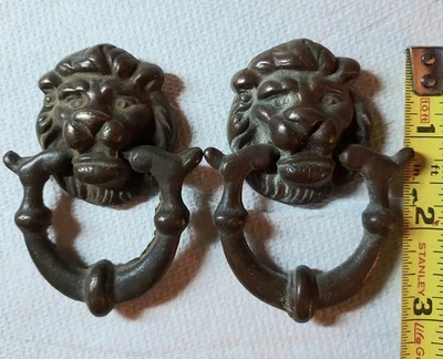 2 puxadores de cômoda vintage altamente detalhados LIONS HEAD com acabamento bronzeado  - Imagem 1 de 4