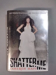 Shatter Me by Tahereh Mafi 1st ed. 1st print OOP original hardcover Harper 2011 - Picture 1 of 12