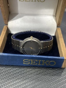 Vintage 80s Seiko Quartz Watch Black 2A32-0040 New Very Rare W/ Case - Imagen 1 de 6