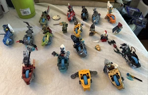 Lotto 20 minifigure Lego Chima uccellini leoni e lupi e 15 DI LÌ VEICOLI - Foto 1 di 18