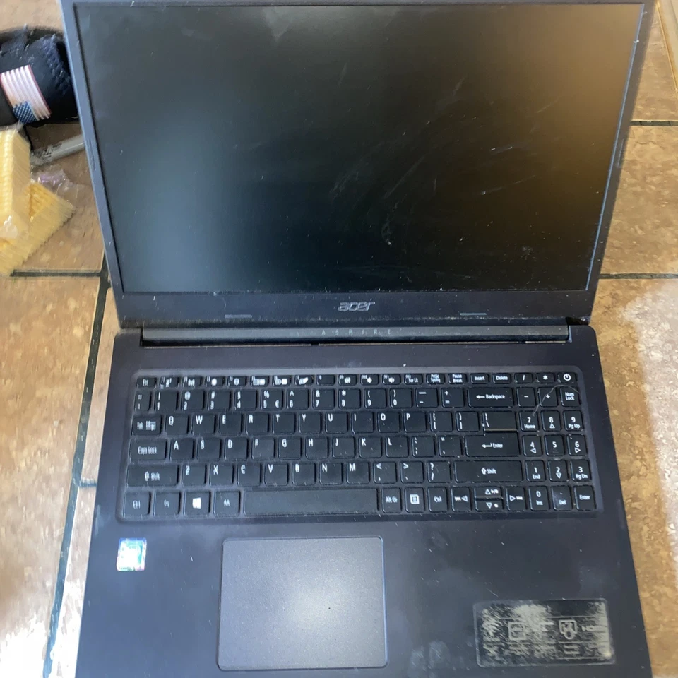 Portátil Acer Intel Core i3 Windows 10 negro sin probar no funciona, sin cable de alimentación Foto 1 de 1