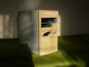 Generic Tower Oldschool ATX Computer Case /w PSU - Picture 1 of 4