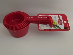 Betty crocker mesuring cups - Picture 1 of 4