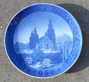 Royal Copenhagen Jul 1956 "Rosenborg Castle" Annual Christmas Plate 7" - Picture 1 of 13