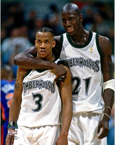 Kevin Garnett Minnesota Timberwolves Unsigned Arm Around Stephon Marbury Photo Cover