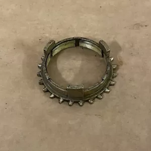 Original Triumph Spitfire GT6 MG Midget Austin Healey Sprite Synchro Ring OEM - Foto 1 di 8
