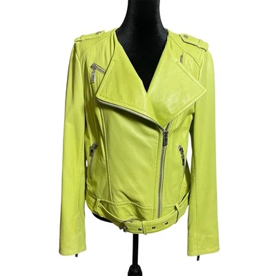 Chaqueta de cuero remache negro verde lima talla grande org $550 Foto 1 de 4