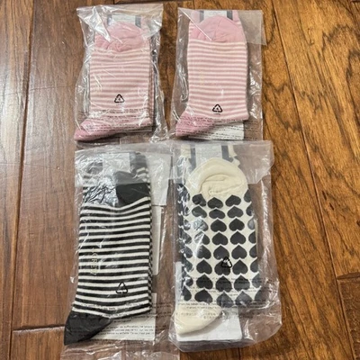 J Crew Socks Bundle 4 对粉色条纹心形黑色条纹均码库存 — 第 1/4 张图片
