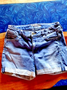 Arizona Jean Co Damen Junior Bündchen Stretch Jeansshorts Größe 7 Paket #20 - Bild 1 von 2