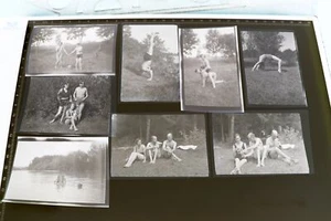 ocho grandes negativos antiguos - chicas y hombres en traje de baño, acrobacias años 30-40 - Imagen 1 de 9