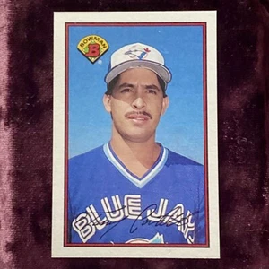 Tony Castillo 1989 Bowman Blue Jays Legends Jersey Facsimile Auto Venezuela SP๐ - Picture 1 of 4
