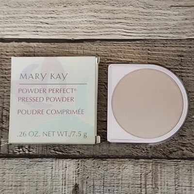 Mary Kay Powder Perfect Pressed Powder - Beige 6252 New in Box Discontinued - Image 1 of 4