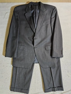 Jos A Bank Signature Collection 100% Wool Gray Striped 2pc Suit Size 43R 34x30 - Image 1 of 4