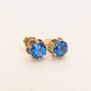 Dazzling 14K Gold & Blue Spinel Stud Earrings Vintage-Inspired Sparkle! - Picture 1 of 4