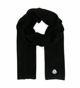 Bufanda negra tejida con logotipo acanalado de Moncler - Imagen 1 de 3