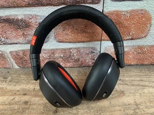 Plantronics 8200 UC B8200 Bluetooth Wireless Headset – No Cables - Picture 1 of 4