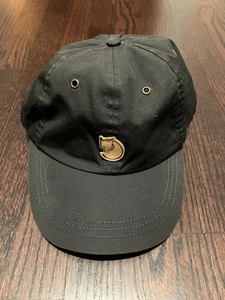 Cappellino Fjallraven Helags tutti i giorni all'aperto, grigio scuro, taglia S/M, regolabile - Foto 1 di 3