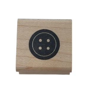 Denami Design Holzstempel Einzelknopf rund mit 4 Löchern - Bild 1 von 4