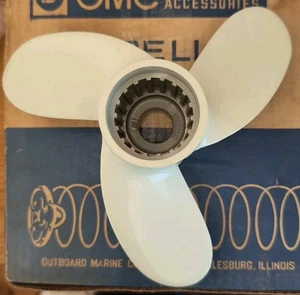 Hélice Johnson/evinrude OMC 312286 8 X 5 1/2 nueva en caja - Imagen 1 de 5
