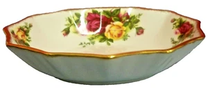 Royal Albert Old Country Roses Open Candy Dish Fluted Scalloped Rim Gold Trim 6" - Picture 1 of 5