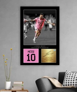 MESSI Rosa Leinwand Signiert Druck Fußball Legende Poster Gerahmte Kunst Hochwertig - Bild 1 von 12
