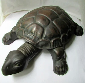 ANTIQUE TURTLE CAST IRON SPITTOON ROYAL PRODUCTS CHICAGO - Picture 1 of 7